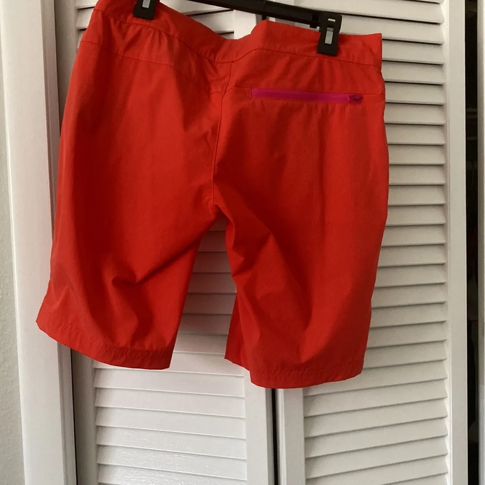 Shorts - Picture 3 of 4